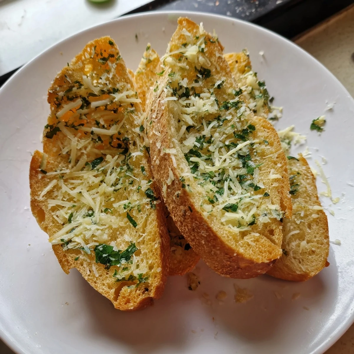Garlic bread crispy slices